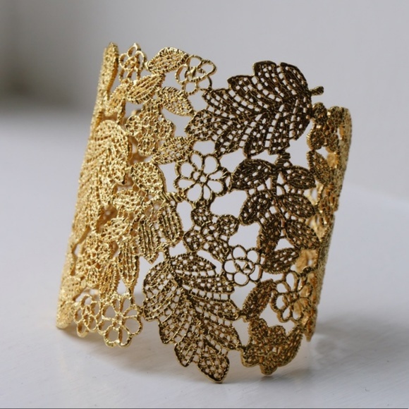 Stella and Dot Gold Cuff Bracelet - Chantilly Lace - Picture 2 of 4